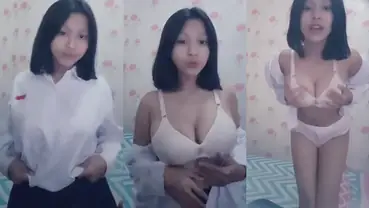Rara Nadifa Pakai Seragam SMP Ngewe Ranjang poster